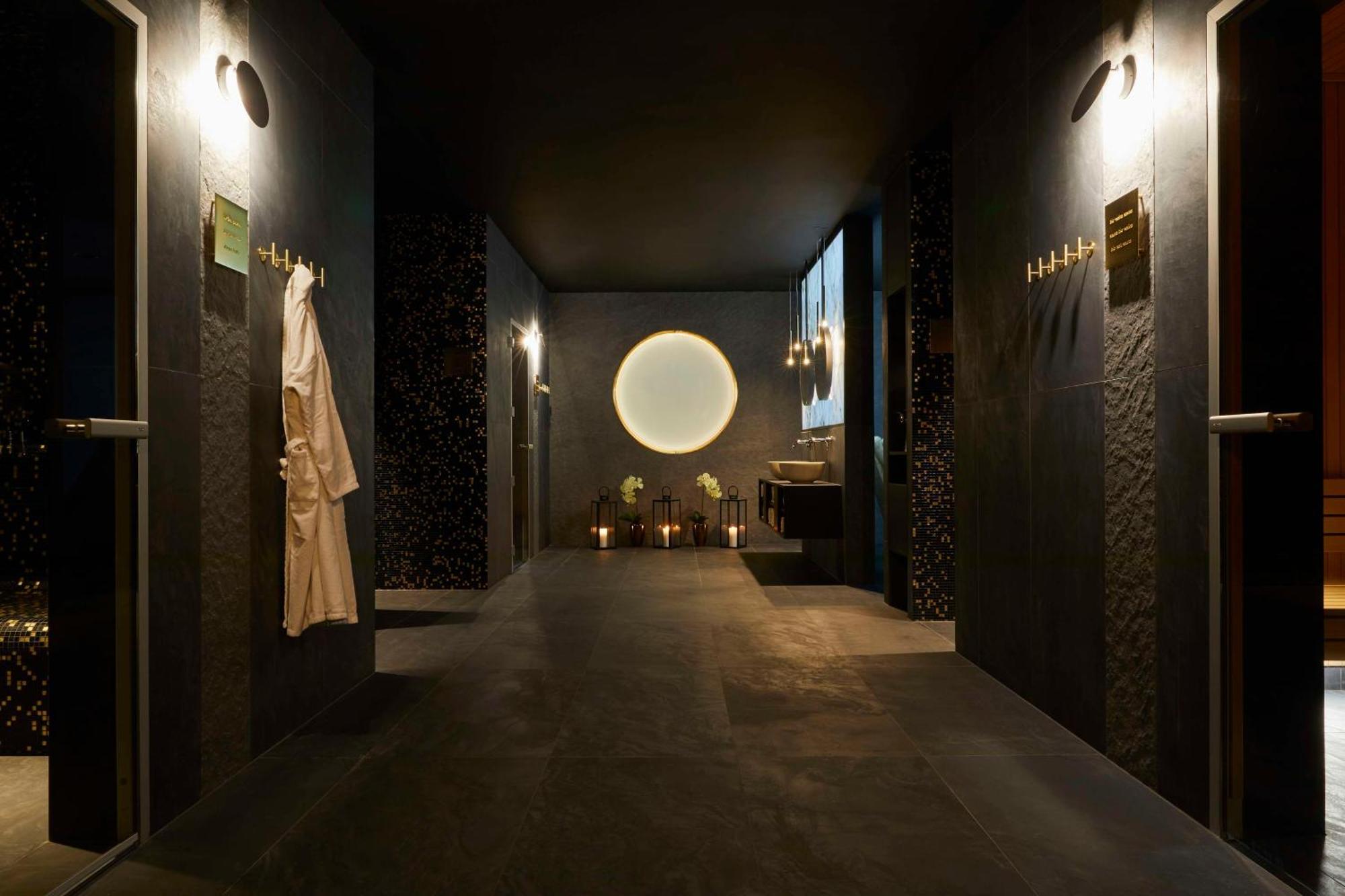 Hotel Kempinski Palace Portorož Exterior foto The spa at The Dorchester